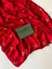 Pure Jute Crush Parrot Buttis with Lace Border Saree