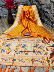Soft Silk Bindi Muniya Border Paithani Saree