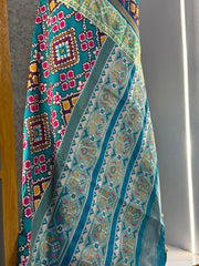 Premium Patola Weaving Phool Jaal Design Saree