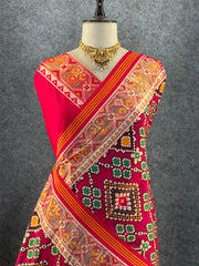 Premium Patola Weaving Phool Jaal Design Saree