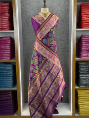 Premium Patola Weaving Phool Jaal Design Saree