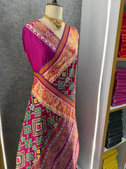 Premium Patola Weaving Phool Jaal Design Saree