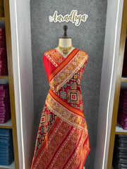 Premium Patola Weaving Phool Jaal Design Saree