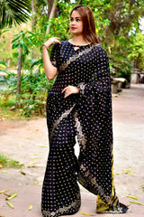 Gota Pati Border Teen Dani Bandhani Saree