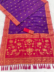 Soft Silk Contrast Flower Border Saree