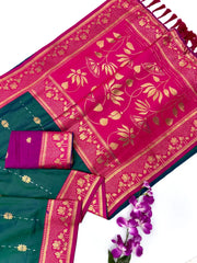 Soft Silk Contrast Flower Border Saree