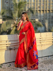 Paithani Vitthala Pallu Muniya Border Saree