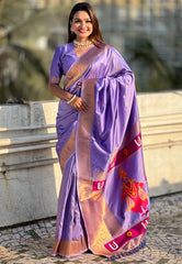 Paithani Vitthala Pallu Muniya Border Saree