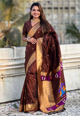 Paithani Vitthala Pallu Muniya Border Saree
