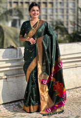 Paithani Vitthala Pallu Muniya Border Saree
