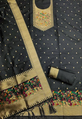 AE-010 – Premium Zari Bird Design Paithani Suit