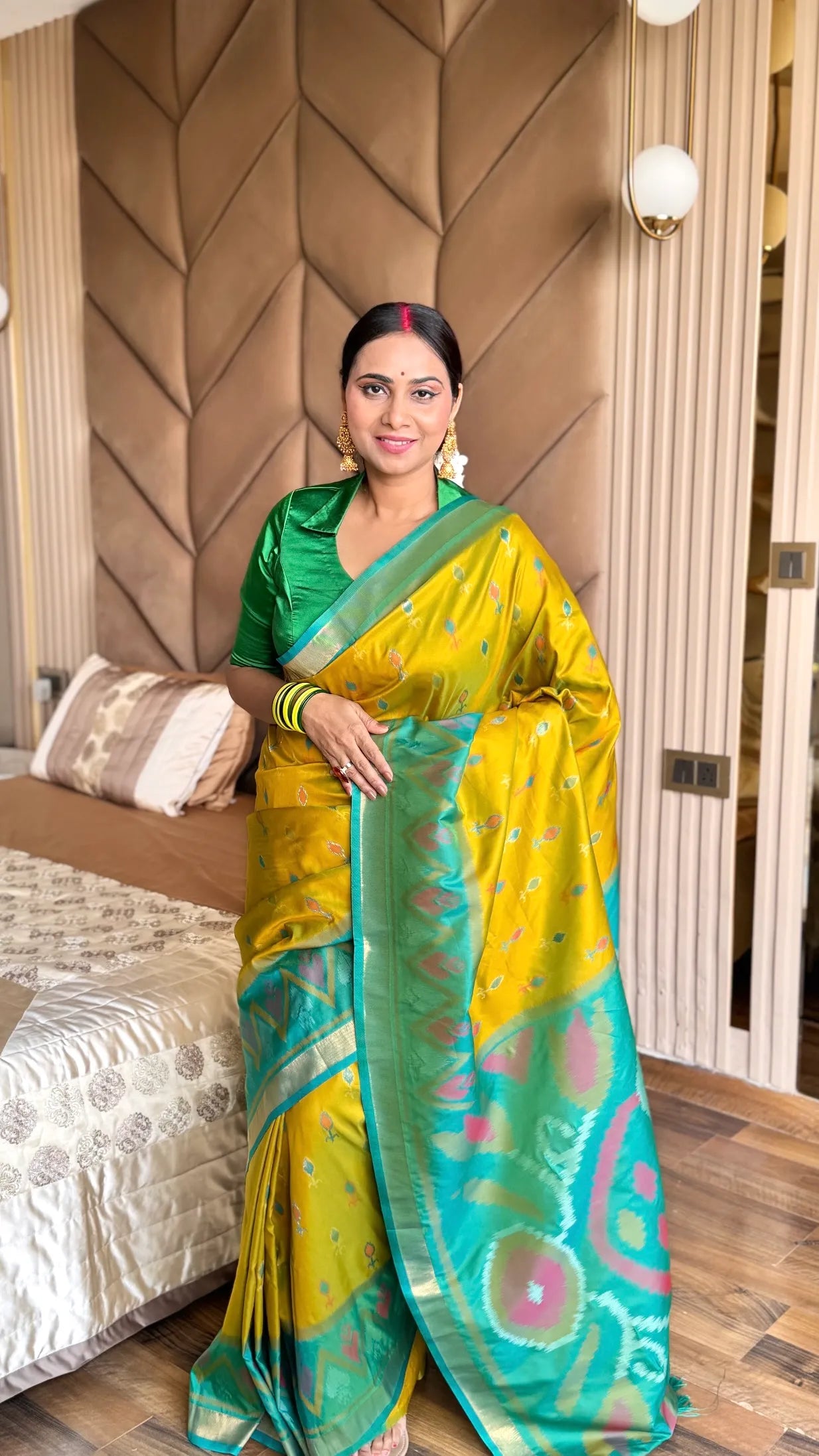 Ikkat Soft Silk Patola Guranted Fabric Saree