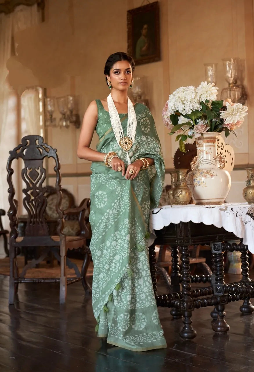 Soft Mul Cotton Batik Print Tiny Border Saree