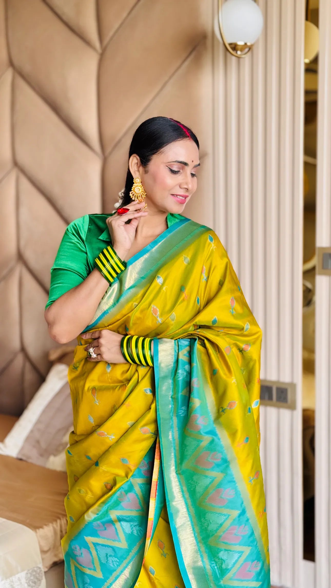 Ikkat Soft Silk Patola Guranted Fabric Saree
