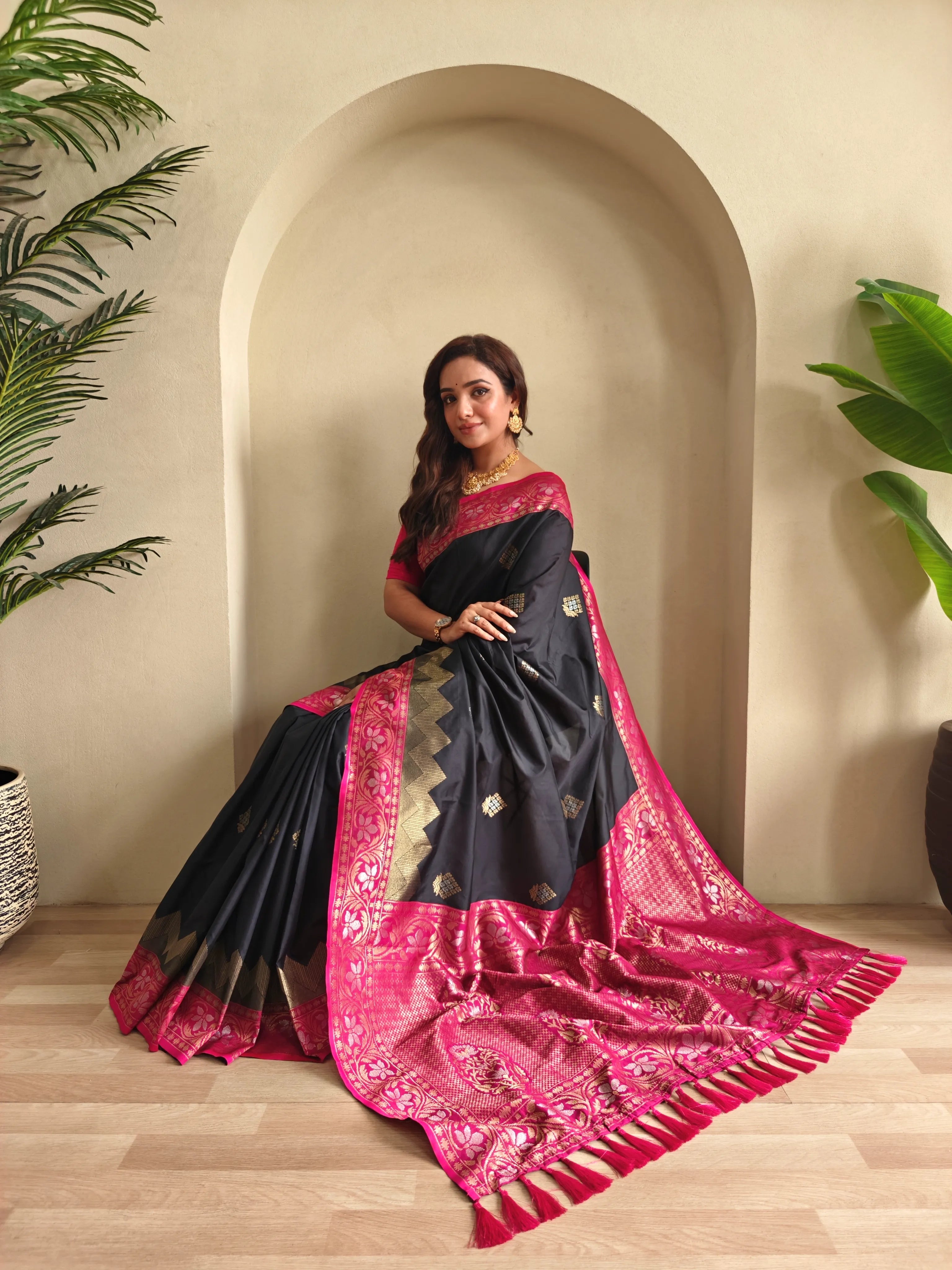 Dual Tone Designer Banarasi Soft Silk Saree