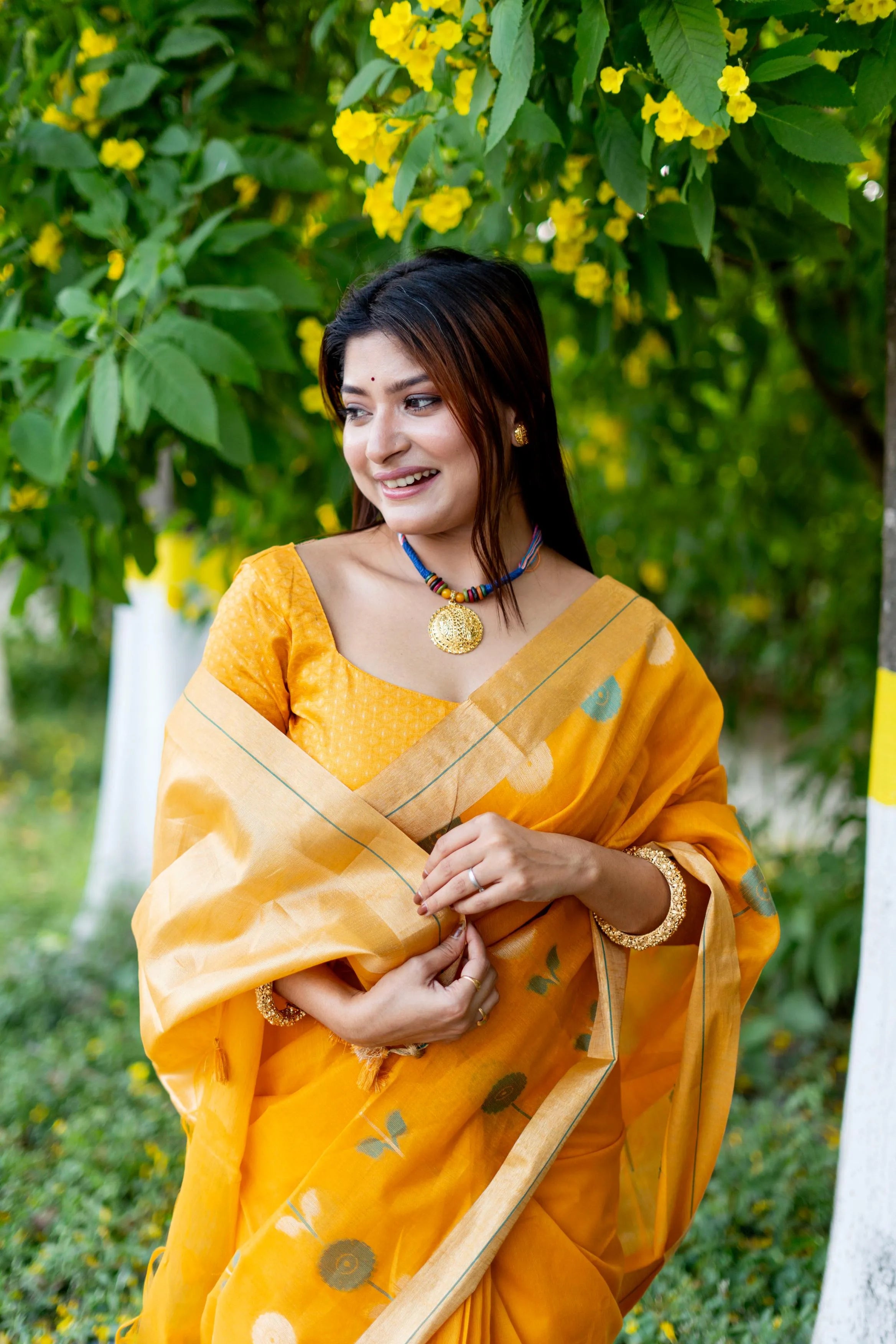 Linen Silk Jamdani Border Floral Printed Saree