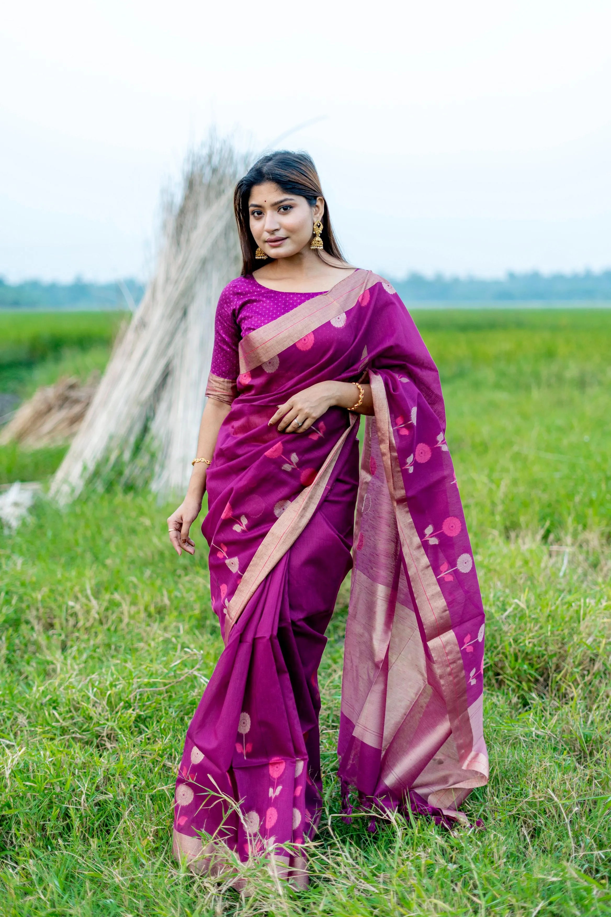 Linen Silk Jamdani Border Floral Printed Saree