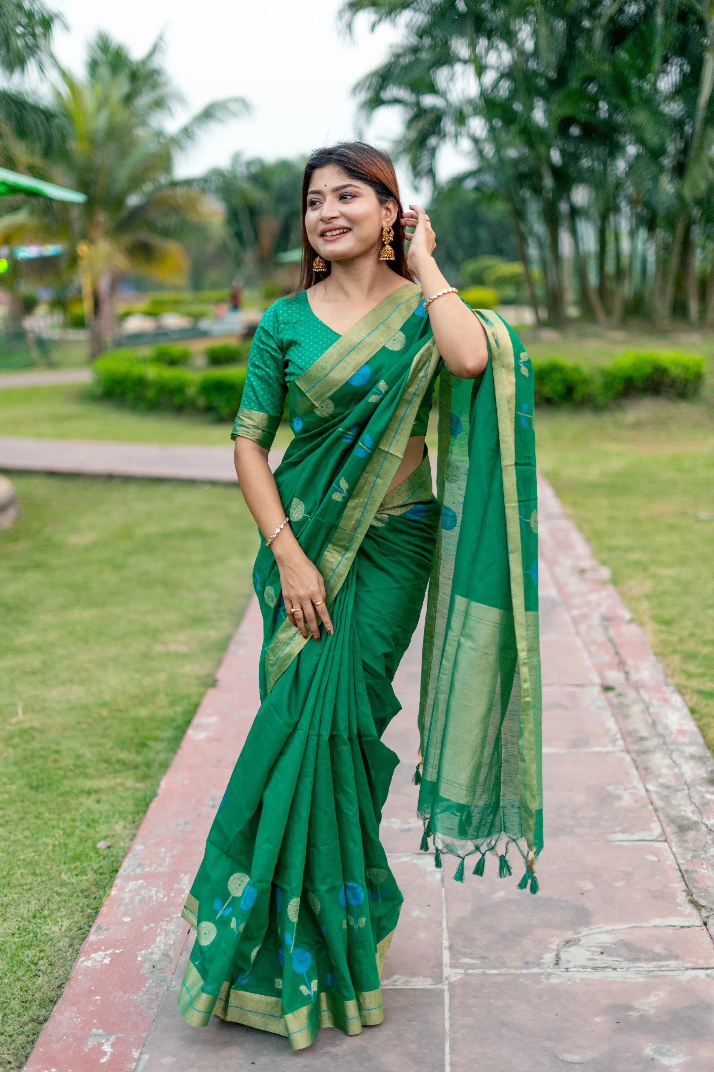 Linen Silk Jamdani Border Floral Printed Saree