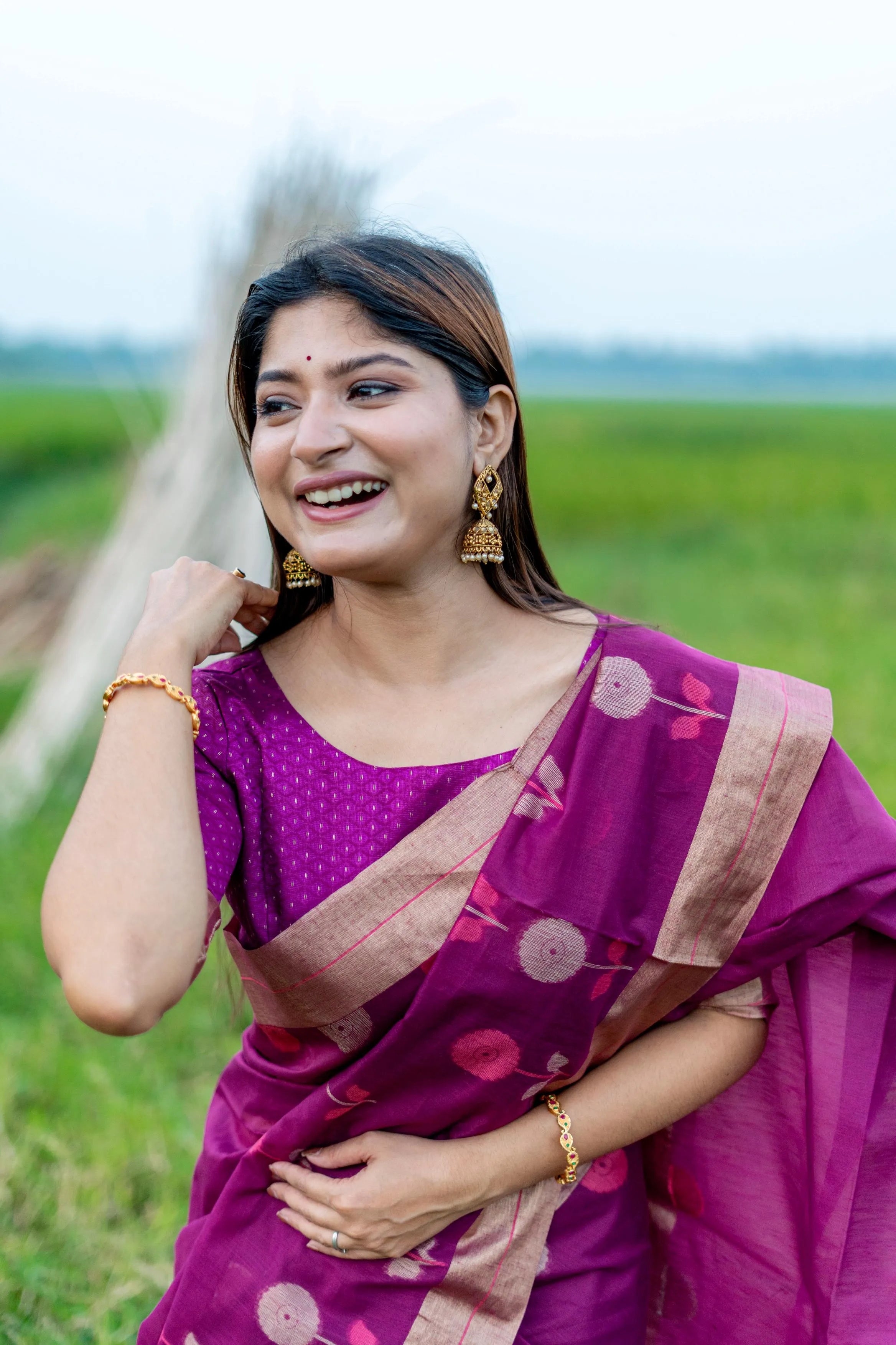 Linen Silk Jamdani Border Floral Printed Saree