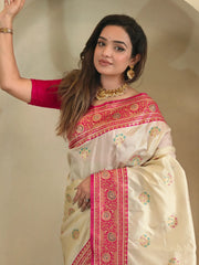 Banarasi Intricate Color Thread Saree