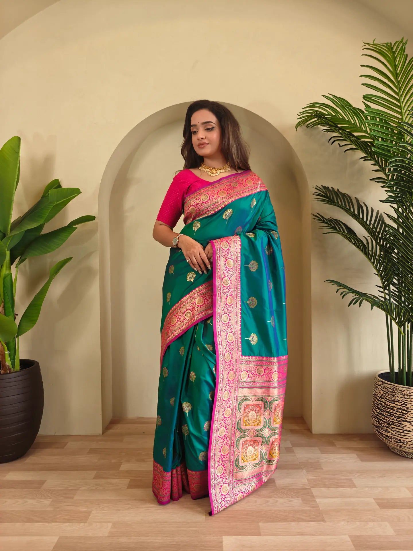 Banarasi Intricate Color Thread Saree