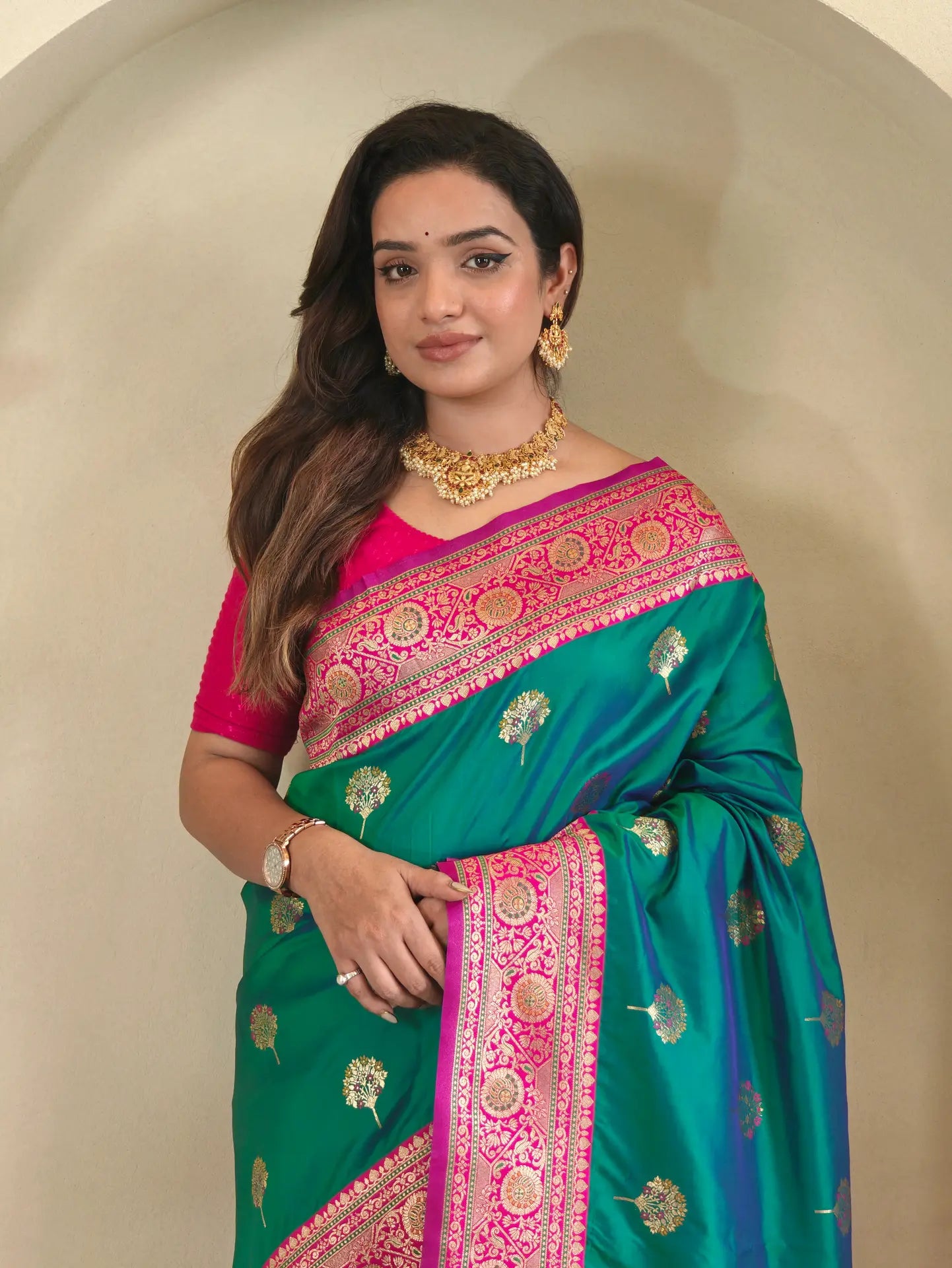 Banarasi Intricate Color Thread Saree