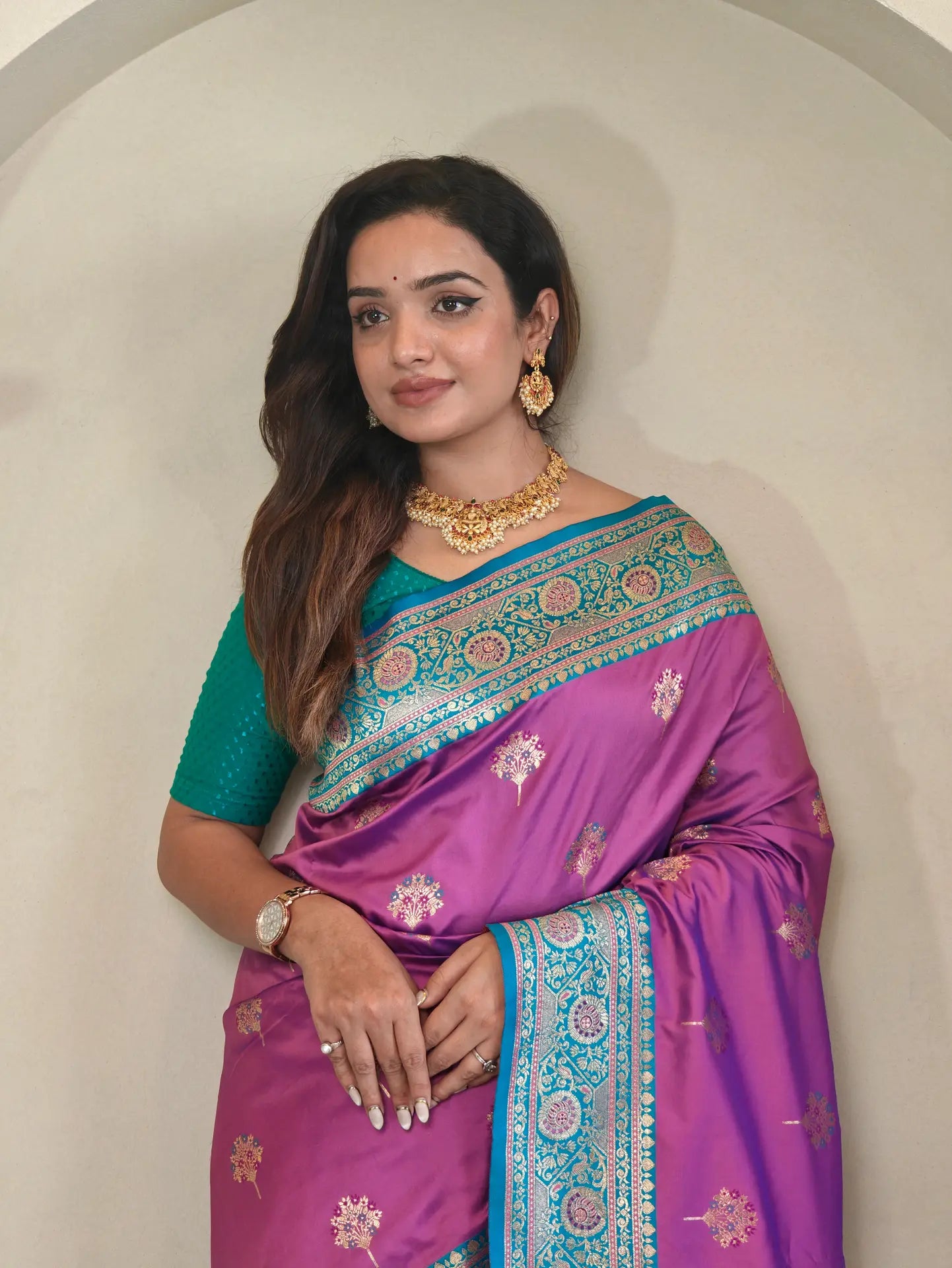 Banarasi Intricate Color Thread Saree