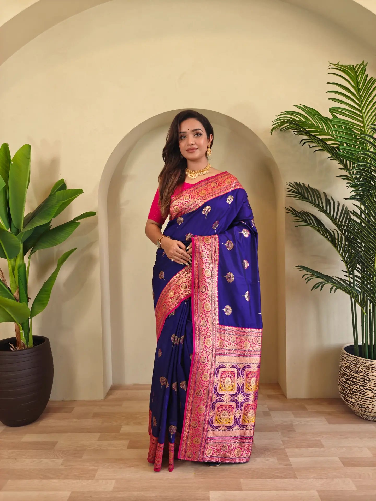 Banarasi Intricate Color Thread Saree