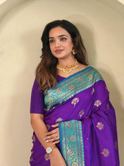 Banarasi Intricate Color Thread Saree