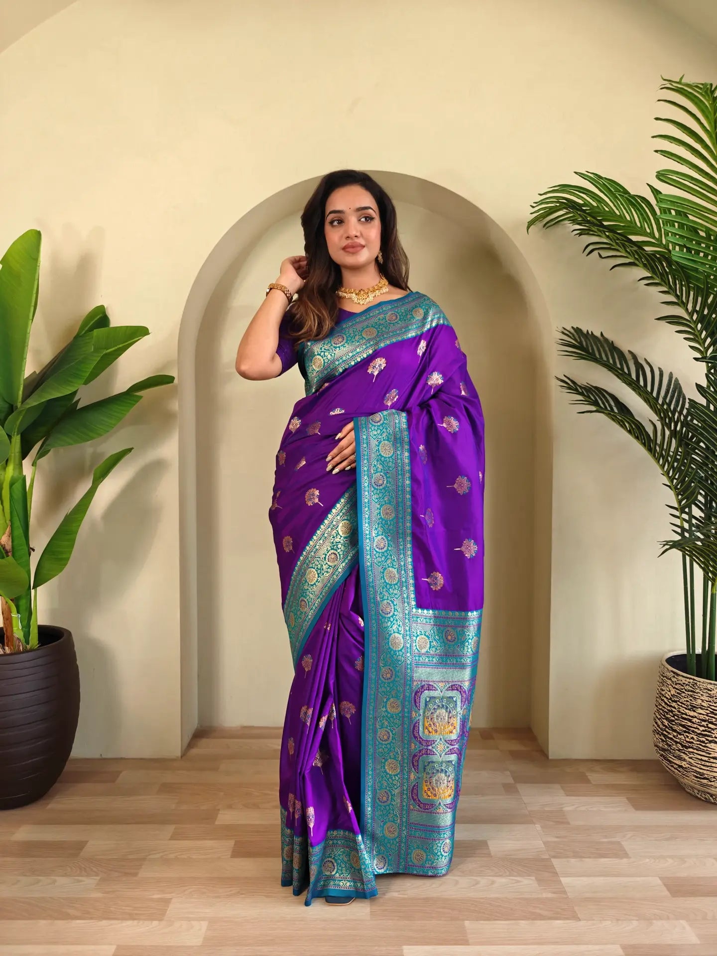 Banarasi Intricate Color Thread Saree