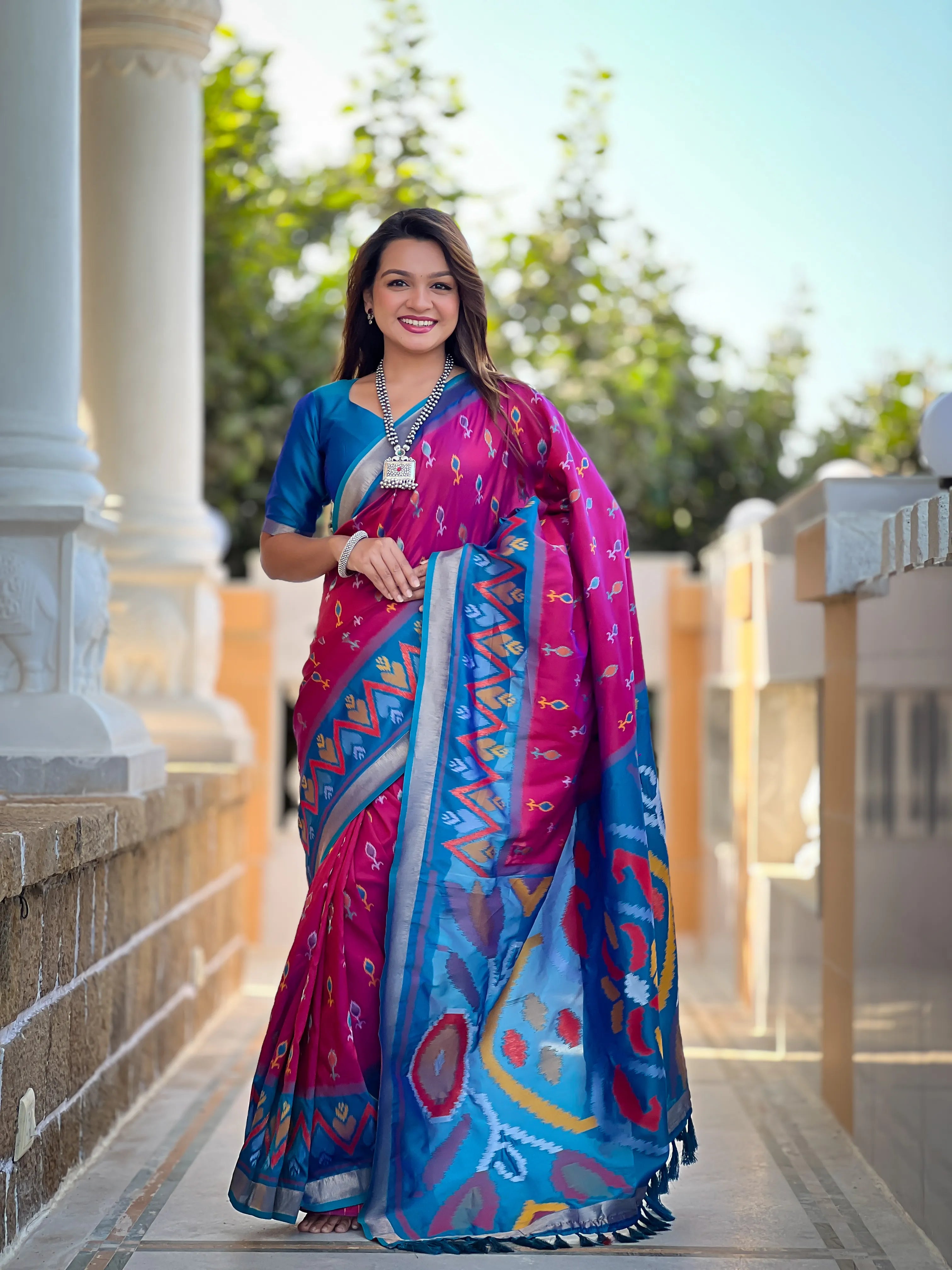 Ikkat Soft Silk Patola Guranted Fabric Saree