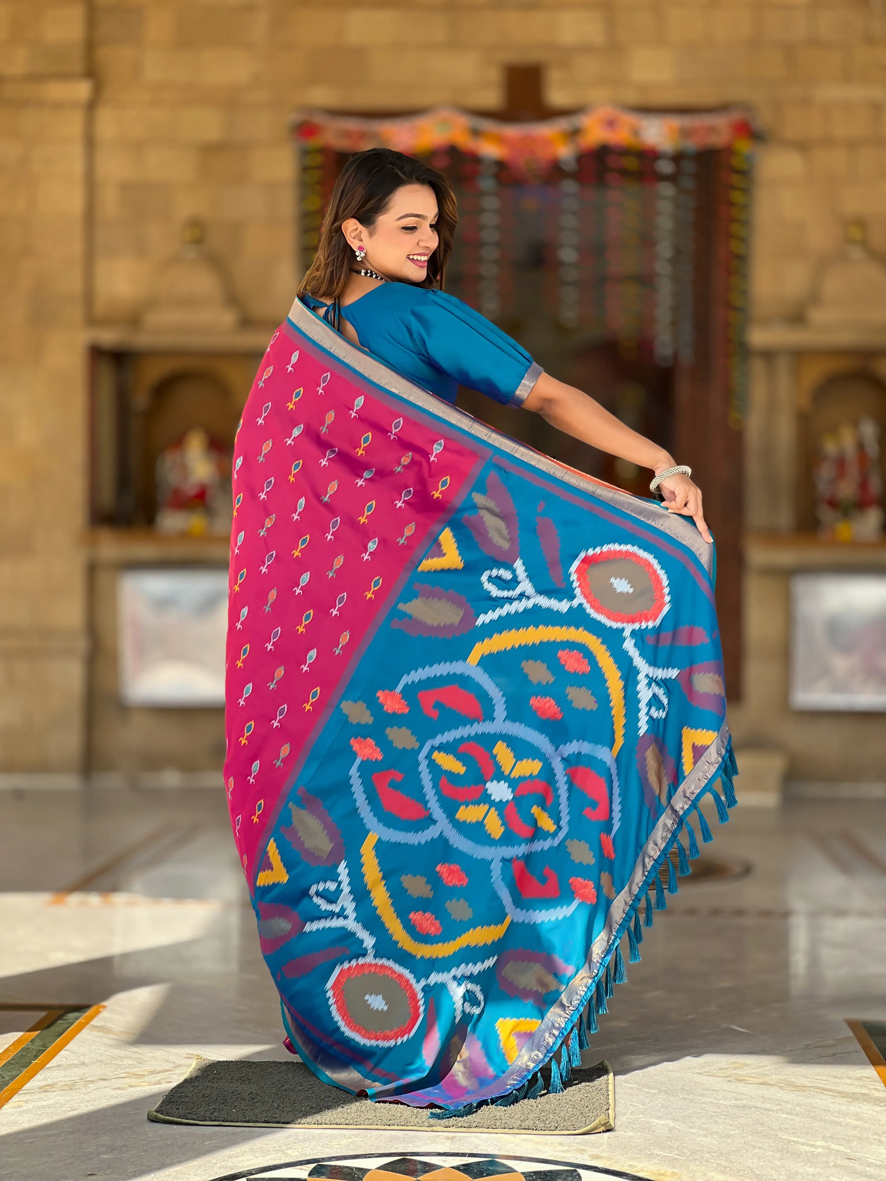 Ikkat Soft Silk Patola Guranted Fabric Saree