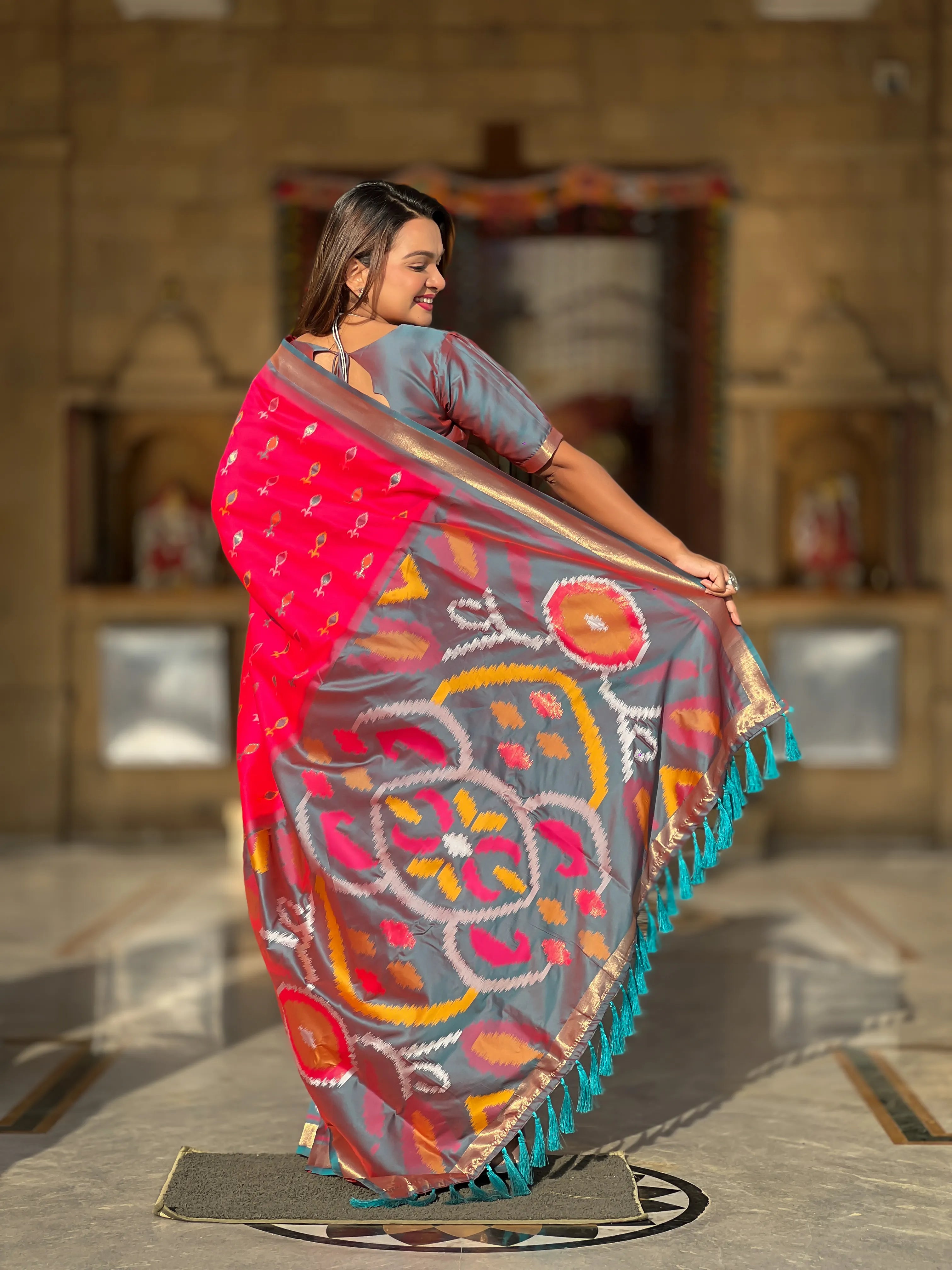 Ikkat Soft Silk Patola Guranted Fabric Saree