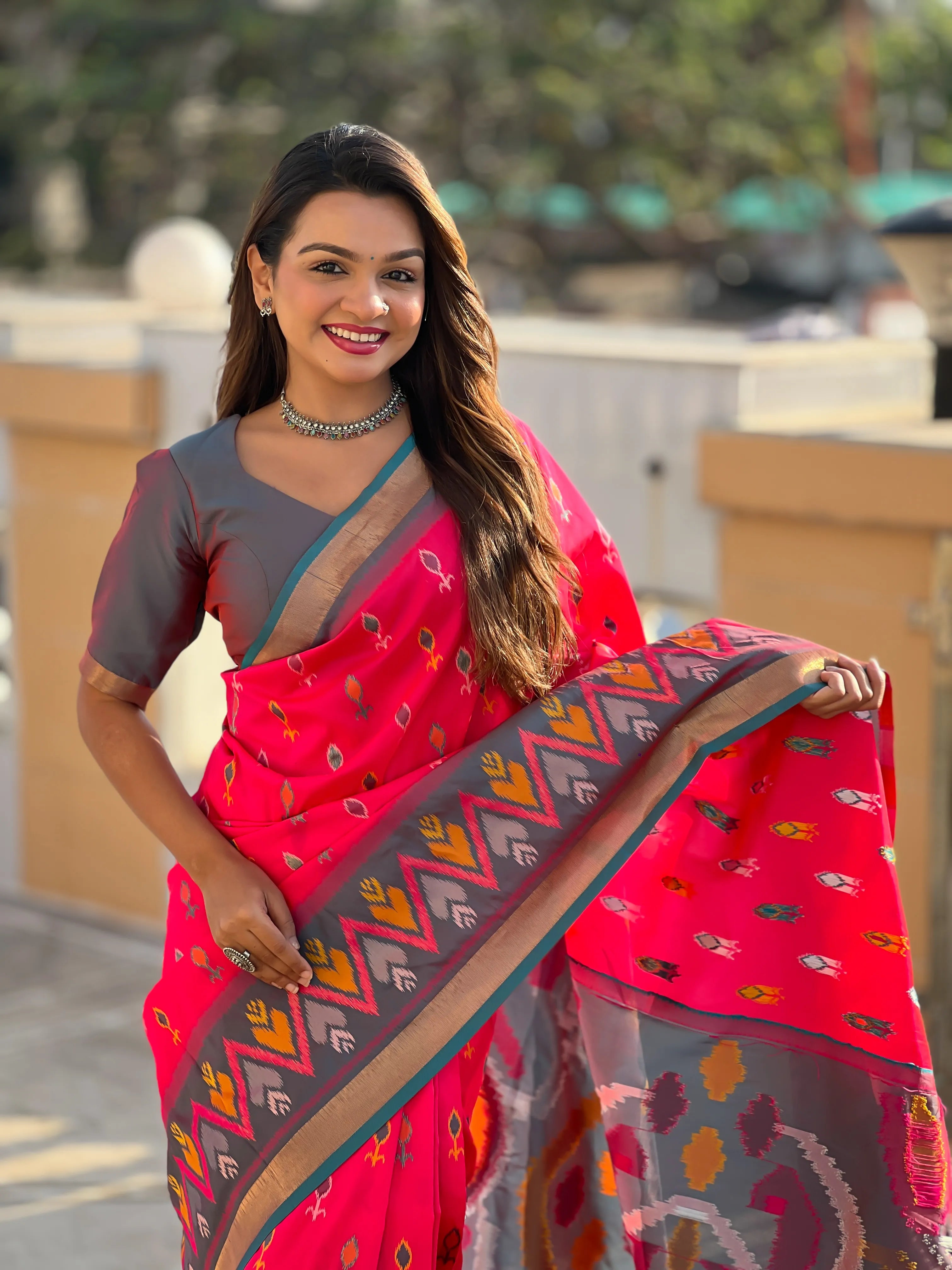 Ikkat Soft Silk Patola Guranted Fabric Saree