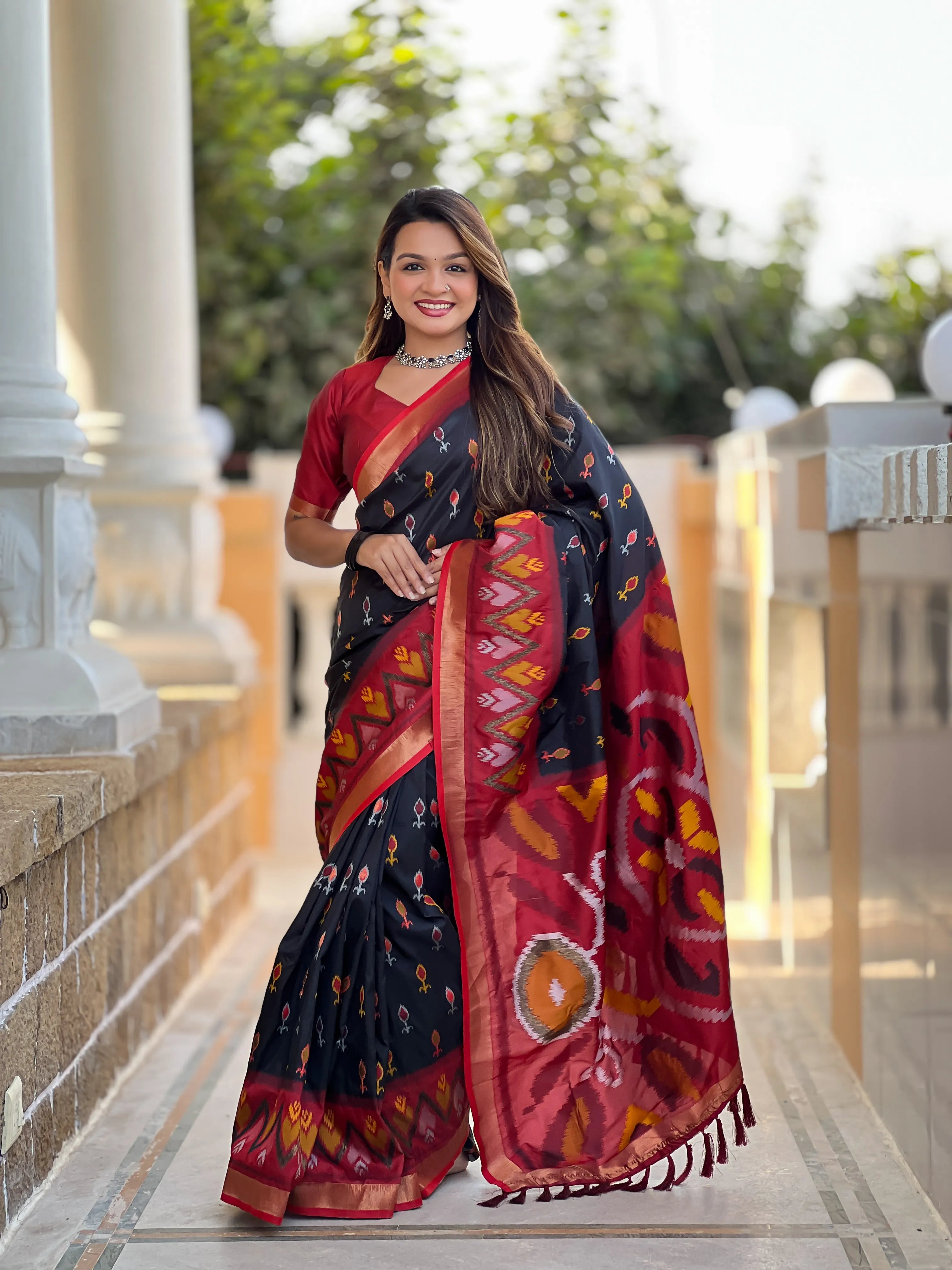 Ikkat Soft Silk Patola Guranted Fabric Saree