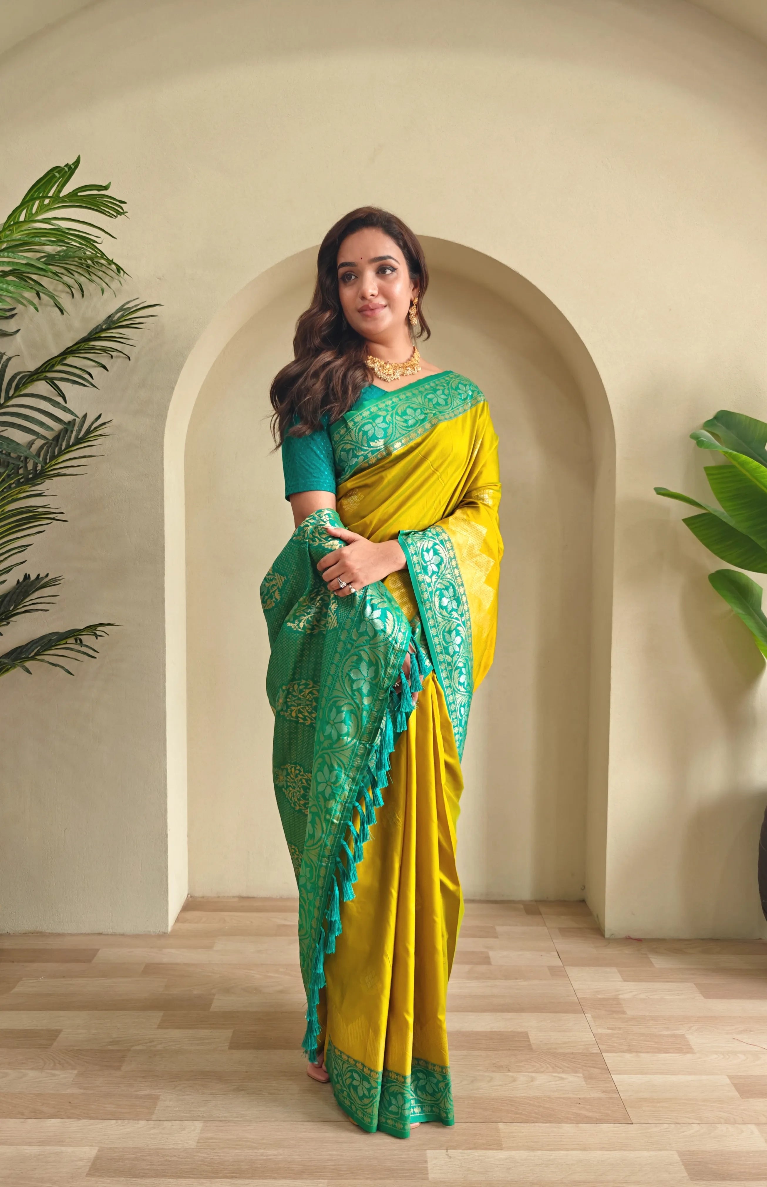 Dual Tone Designer Banarasi Soft Silk Saree