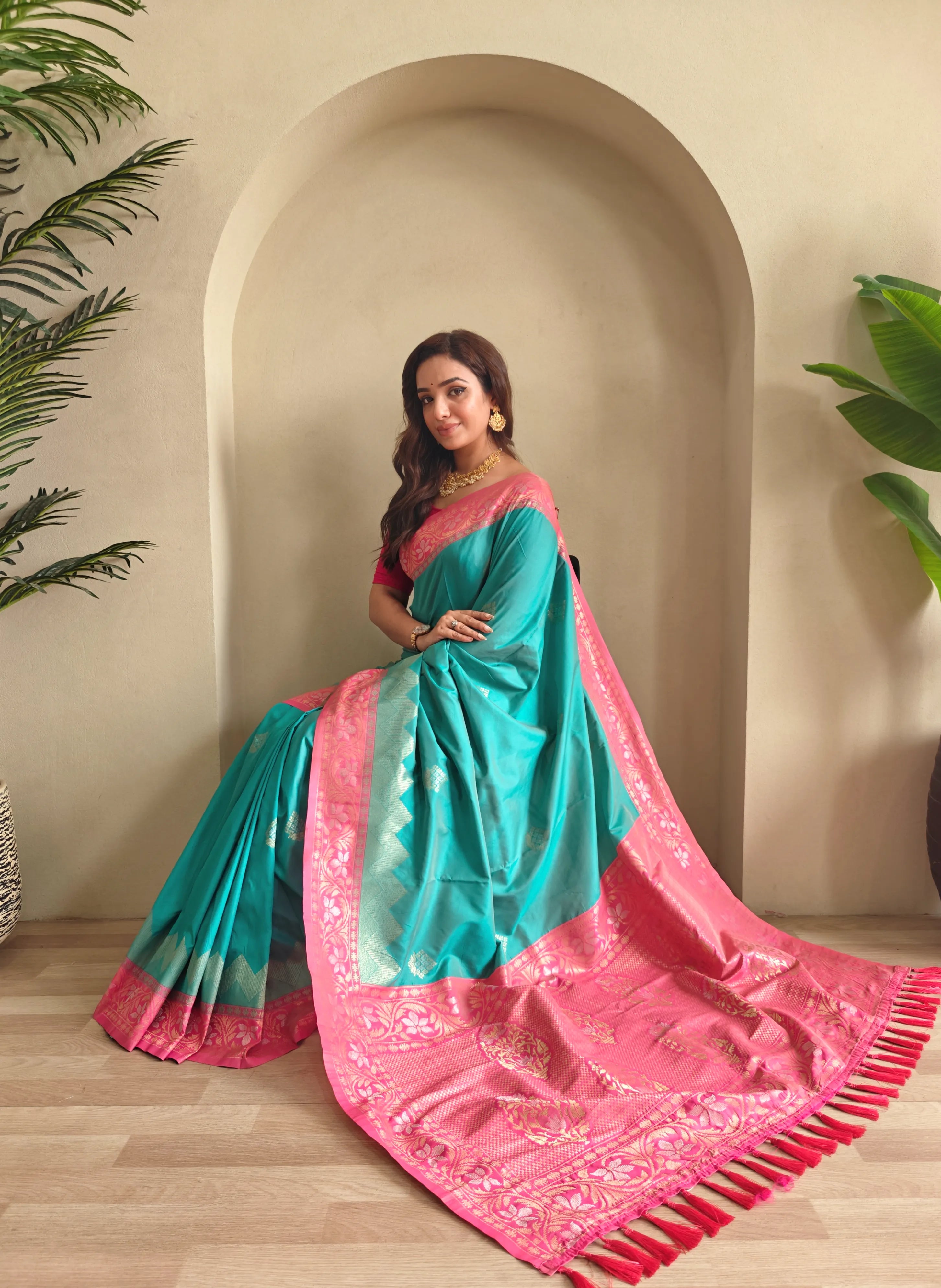 Dual Tone Designer Banarasi Soft Silk Saree