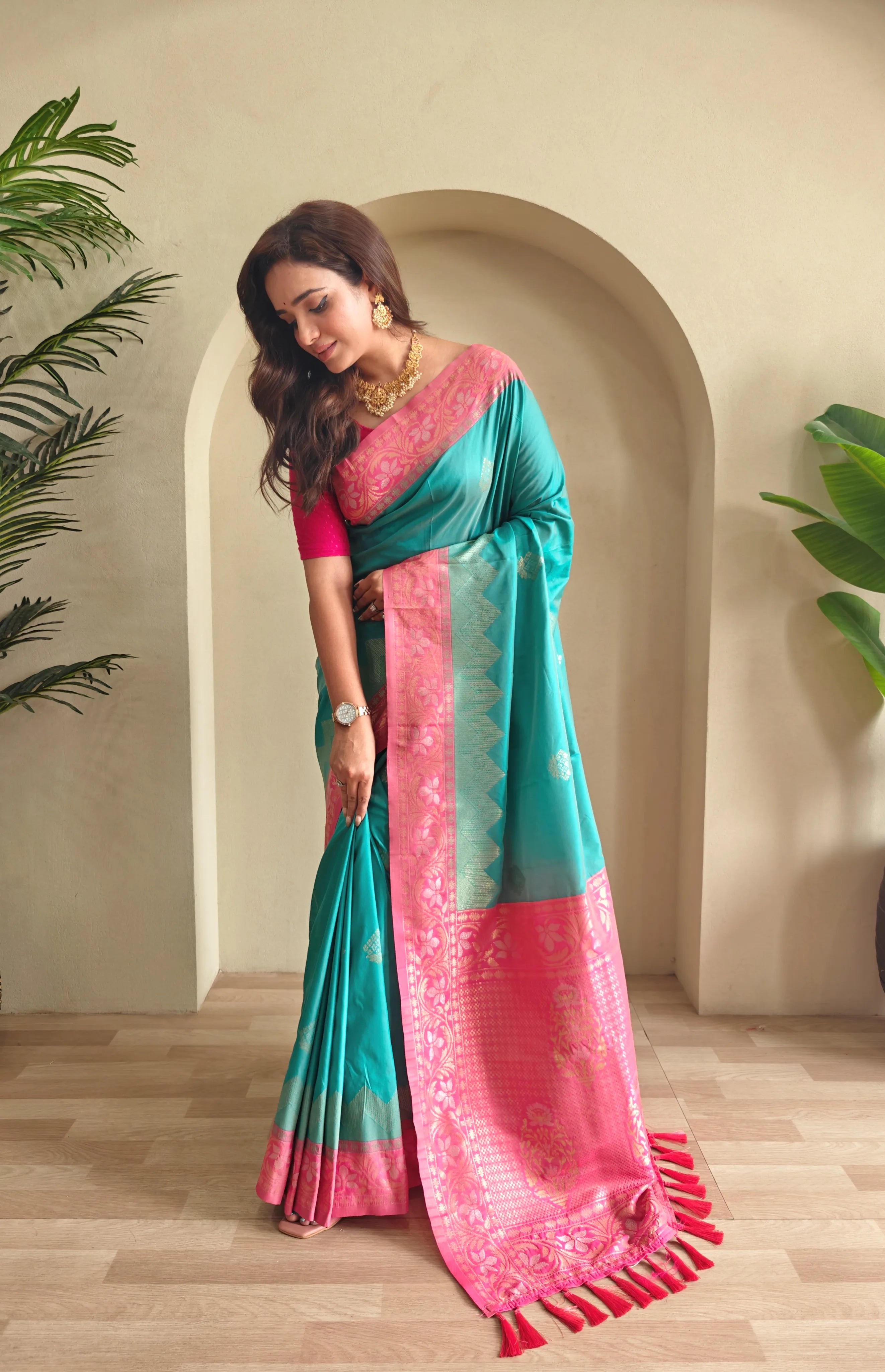 Dual Tone Designer Banarasi Soft Silk Saree