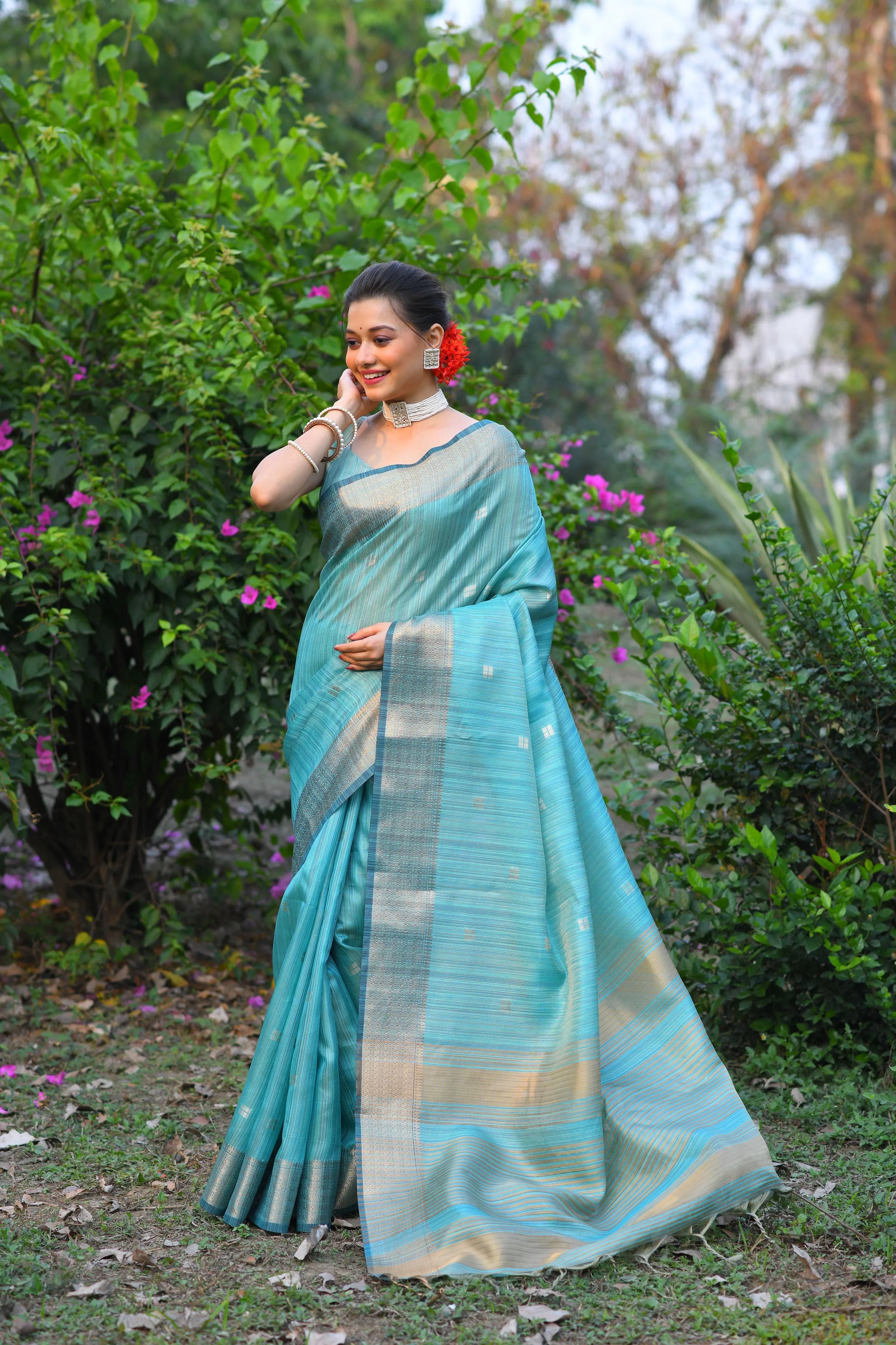 Maheshwari Zari Woven Soft Silk Saree
