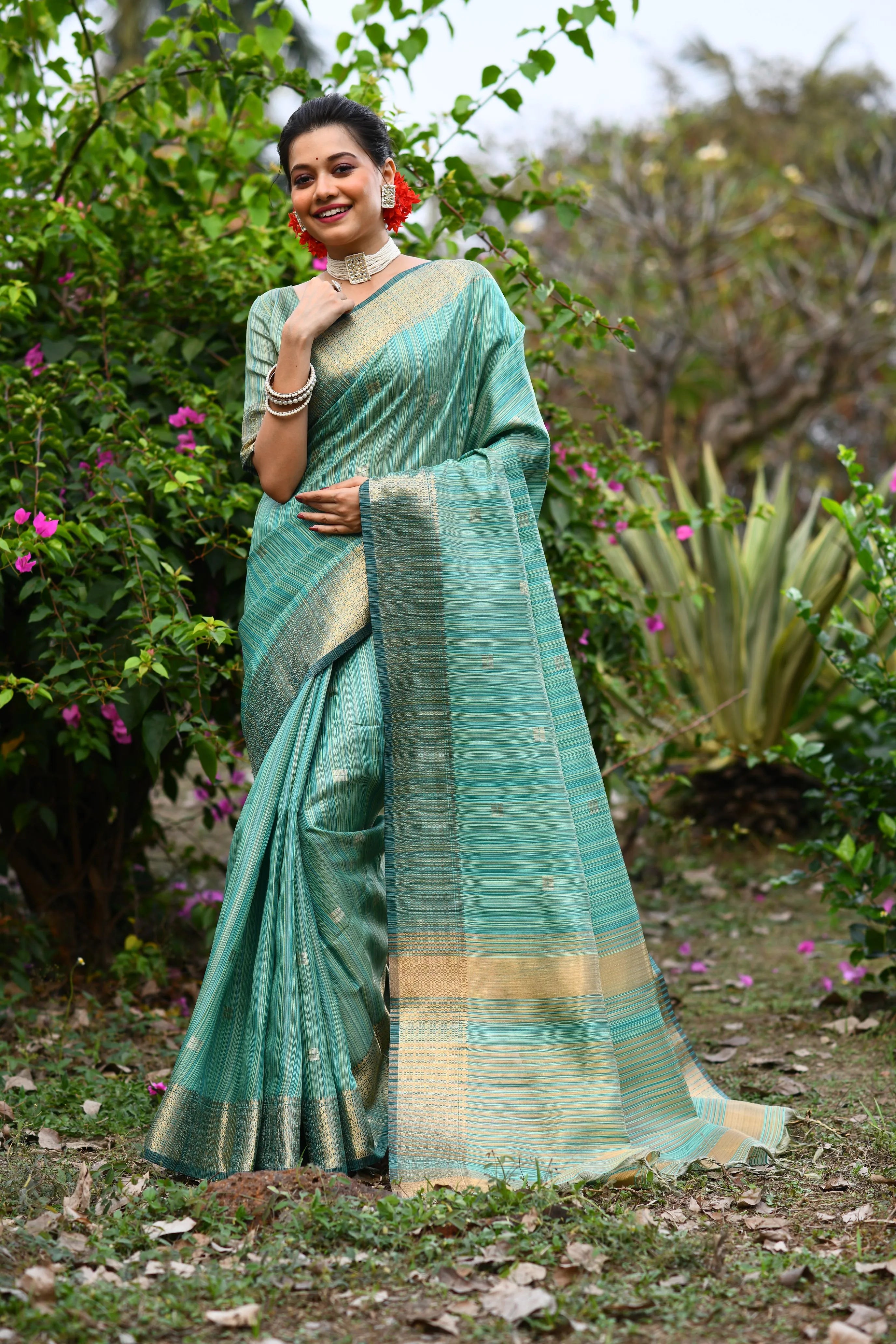Maheshwari Zari Woven Soft Silk Saree