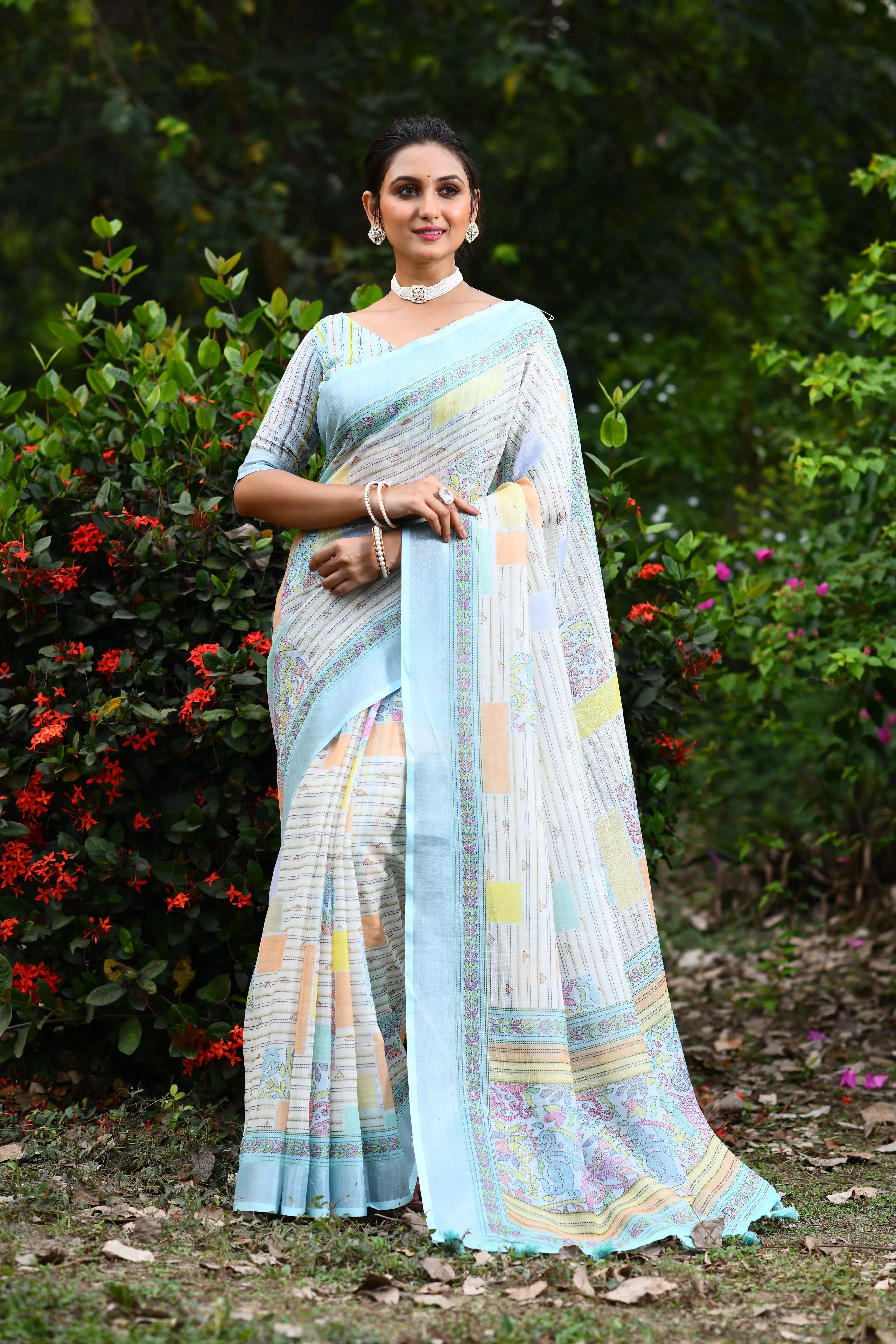 Soft Linen Conceptual Floral Printed Saree