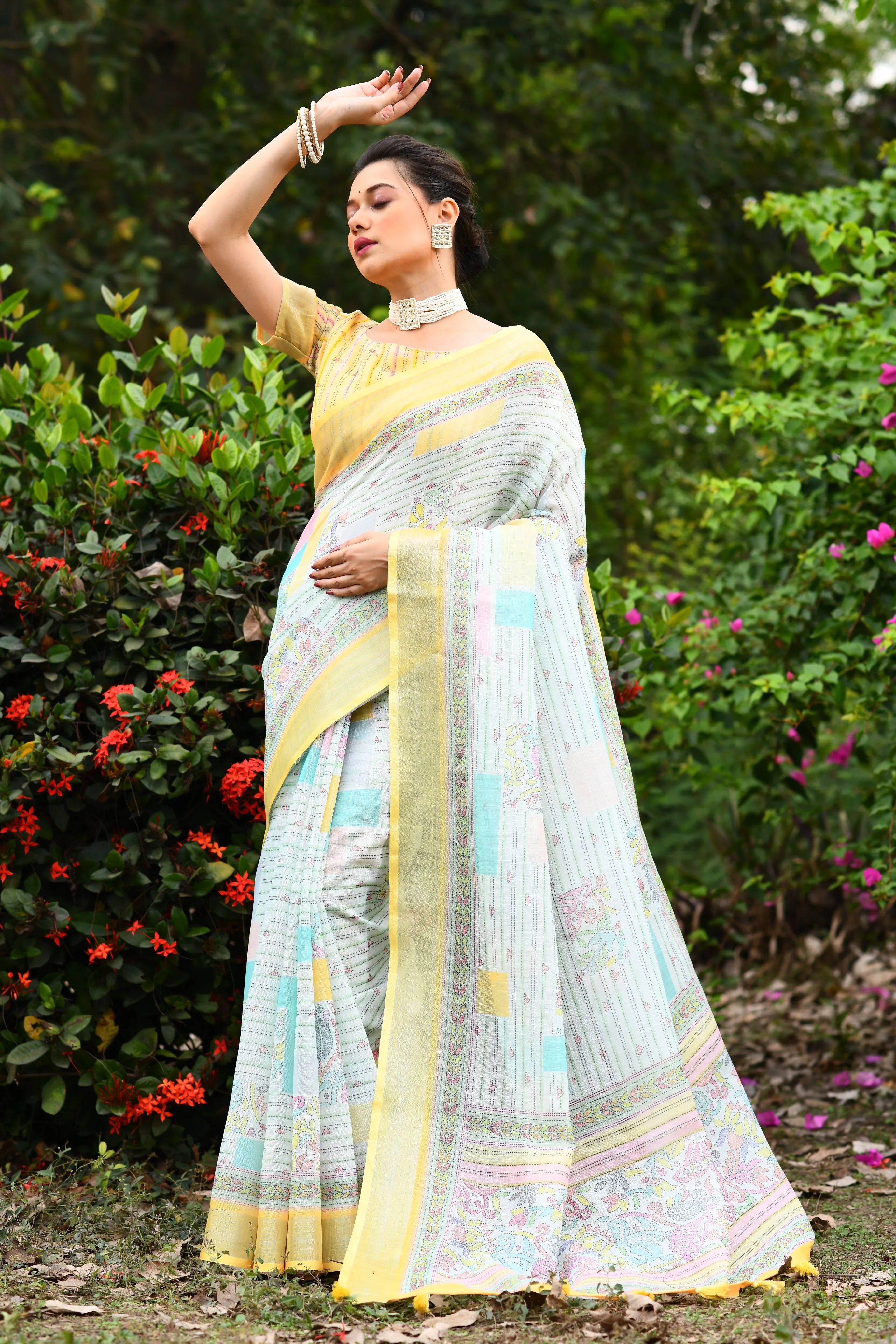 Soft Linen Conceptual Floral Printed Saree