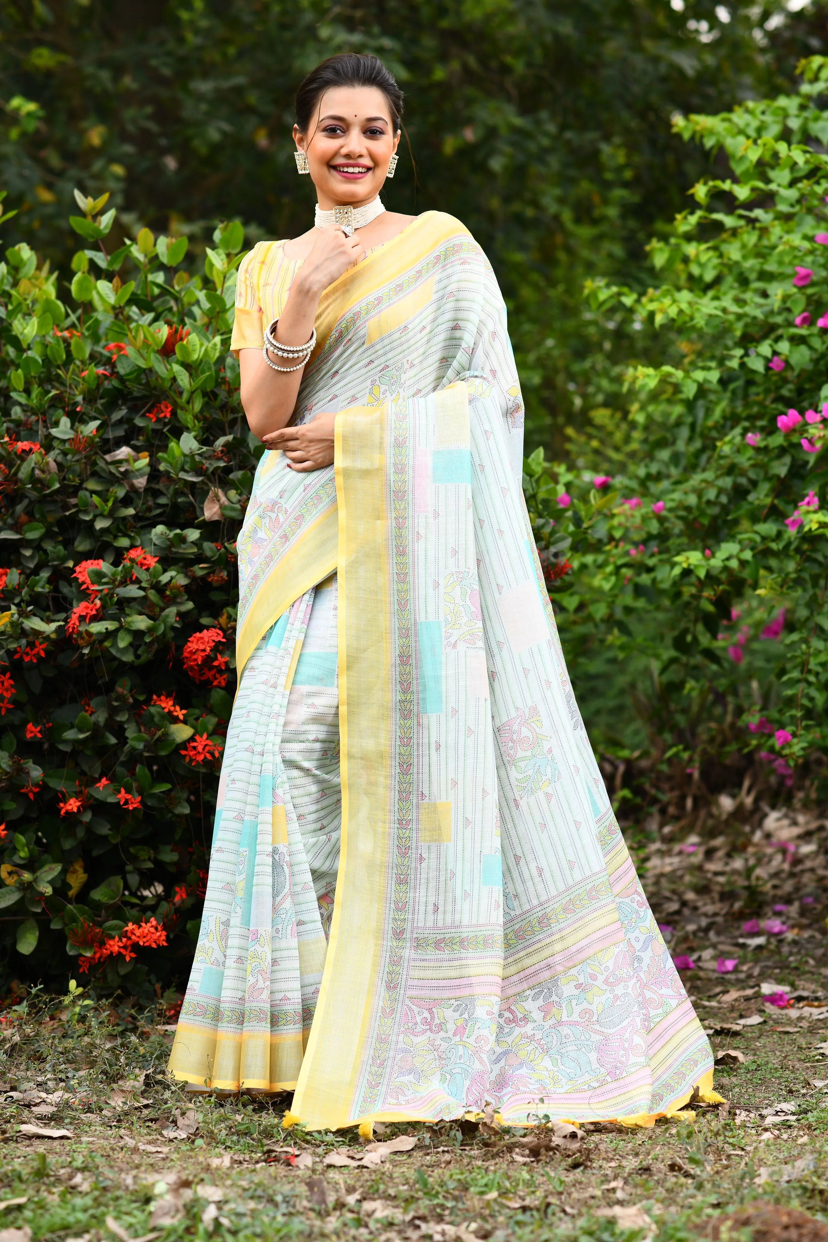 Soft Linen Conceptual Floral Printed Saree