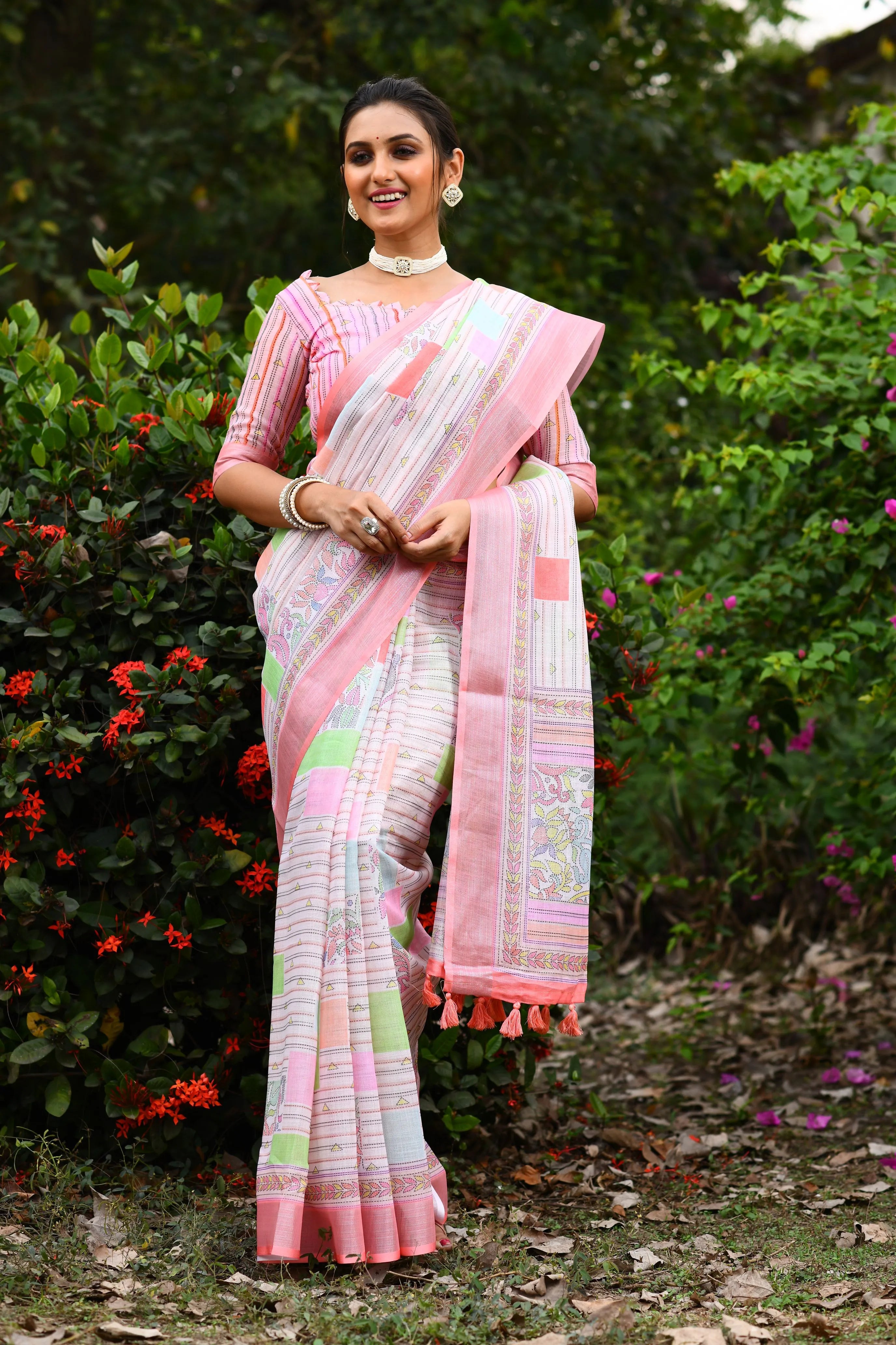 Soft Linen Conceptual Floral Printed Saree