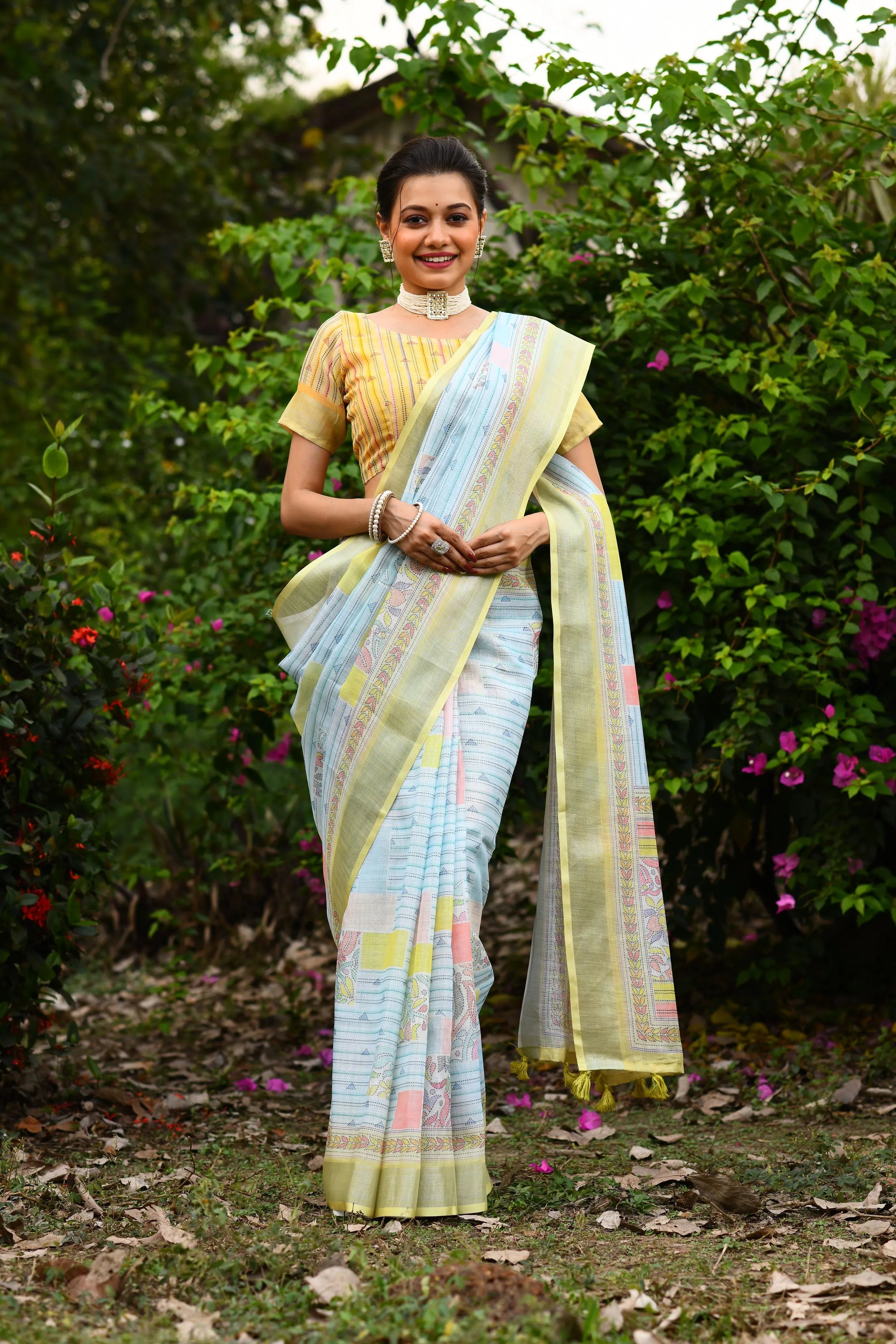 Soft Linen Conceptual Floral Printed Saree