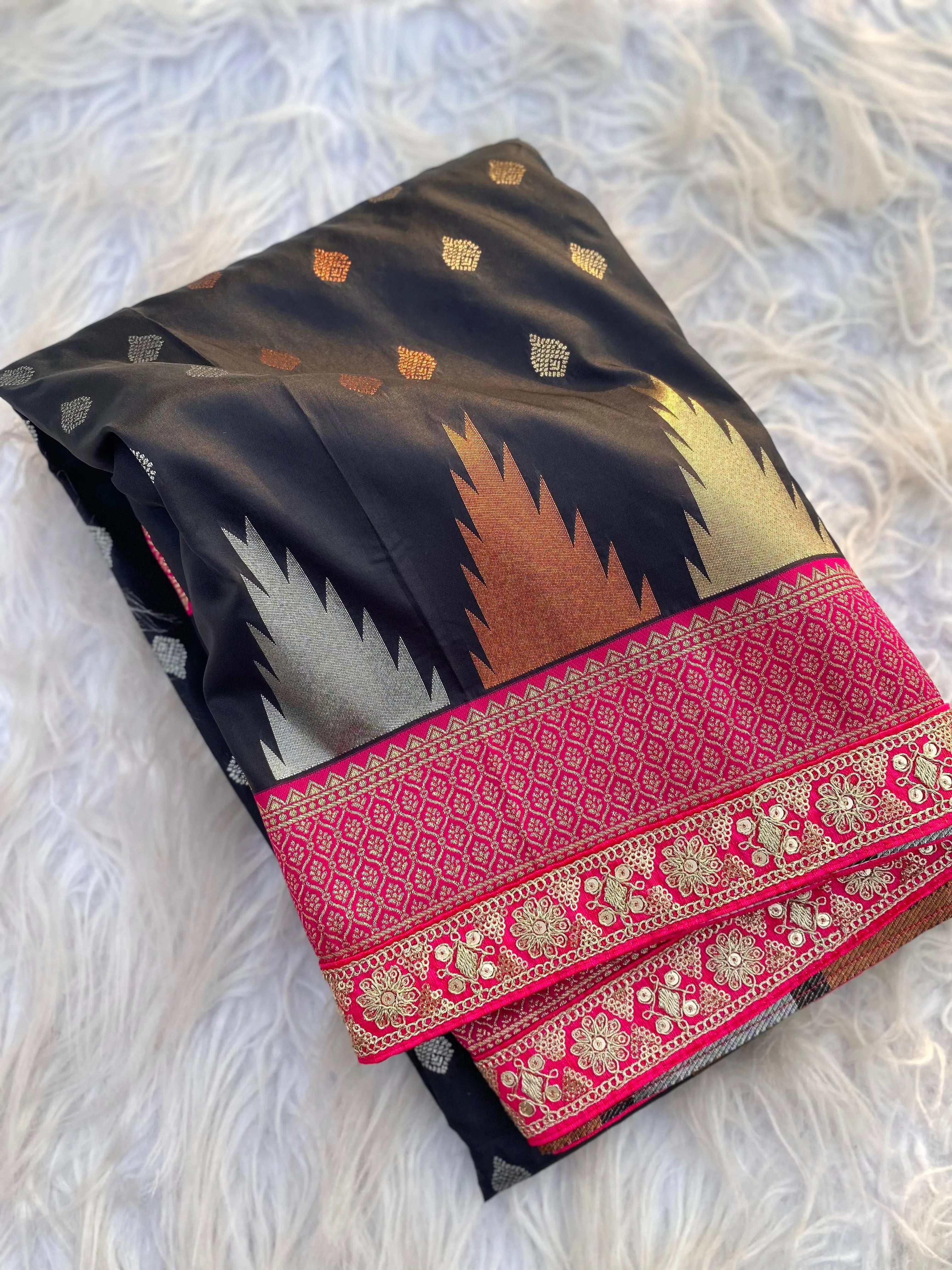 Semi Kanchipuram Temple Weaving Border Saree