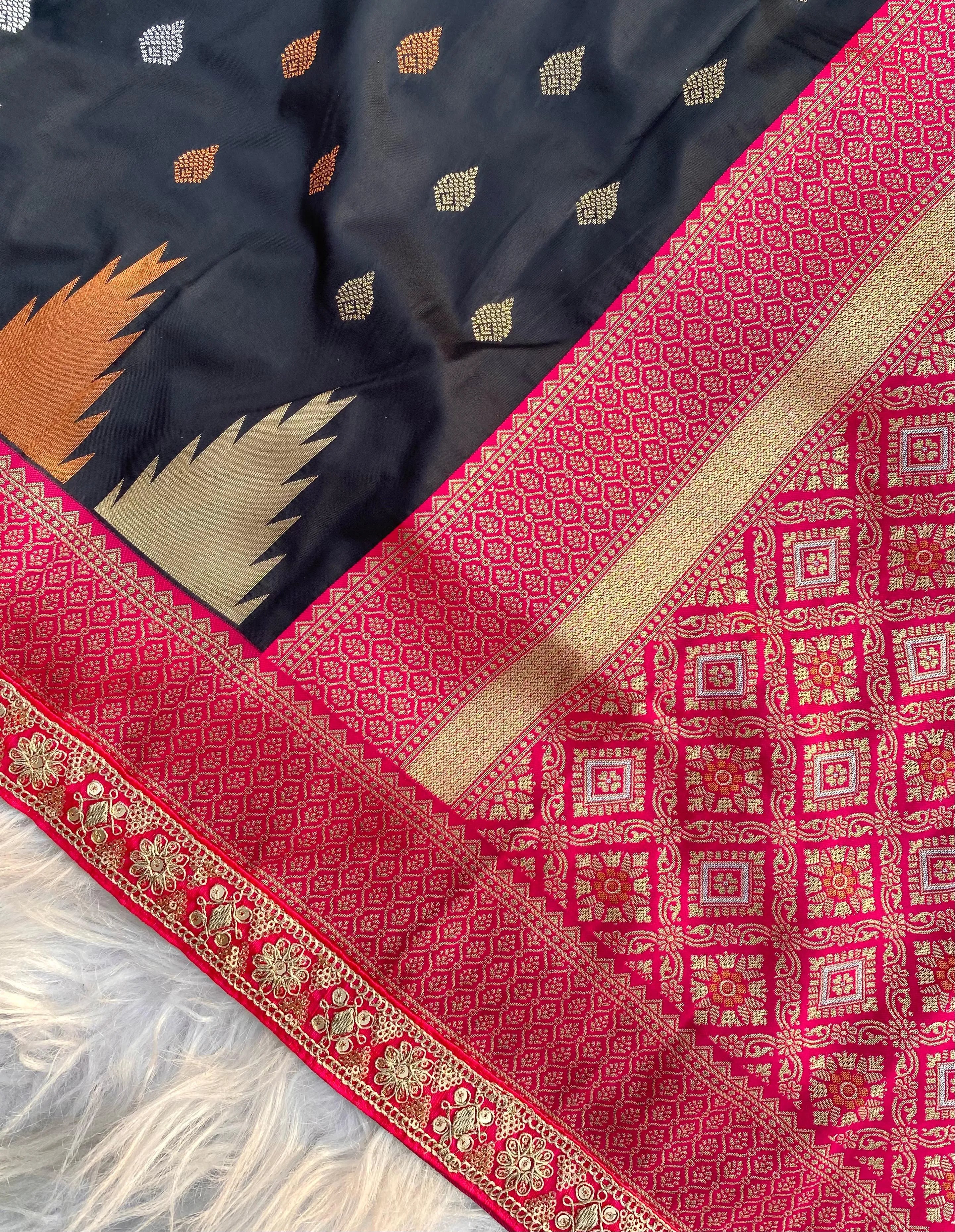 Semi Kanchipuram Temple Weaving Border Saree