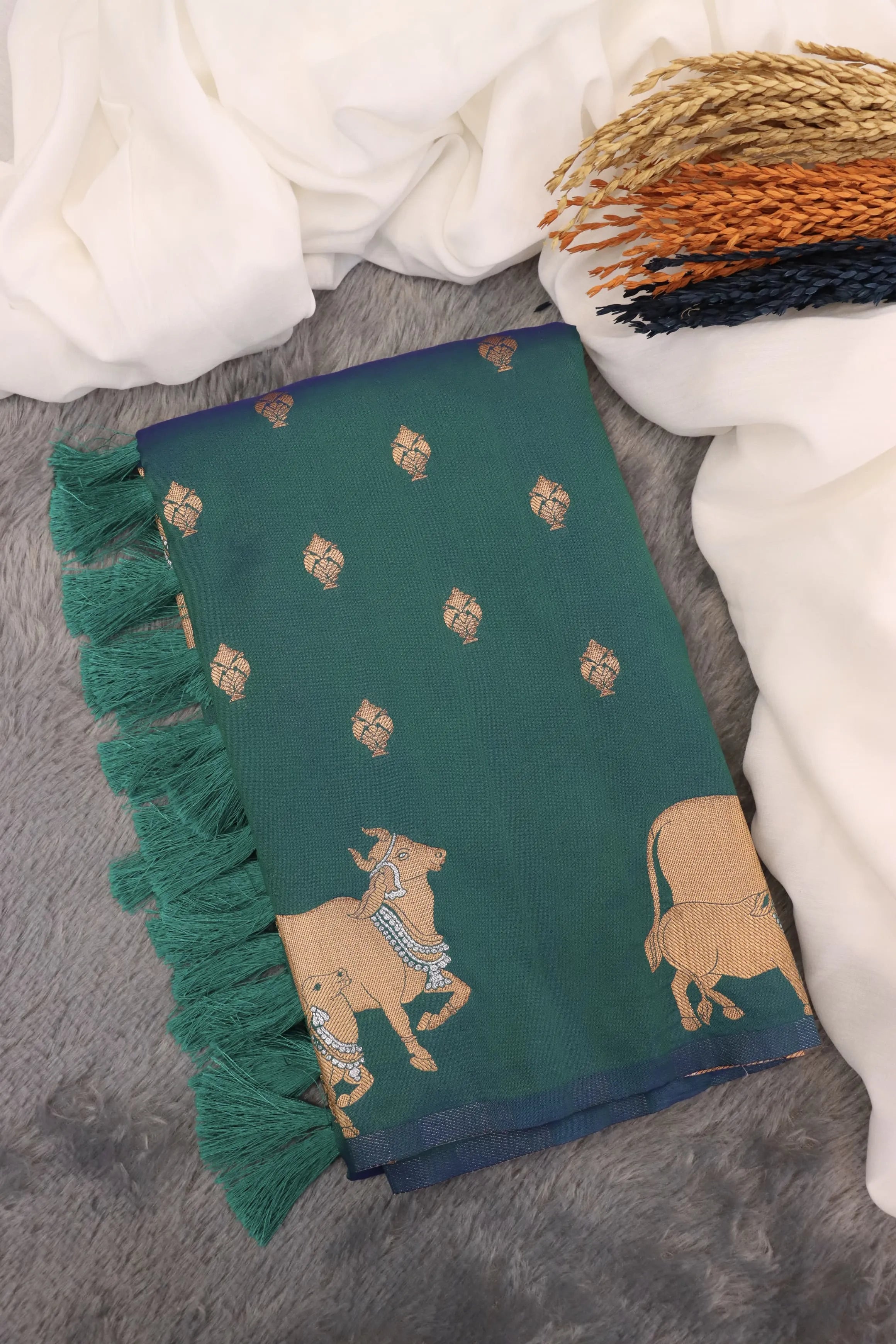 Moonga Silk Nandi Border Banarasi Saree