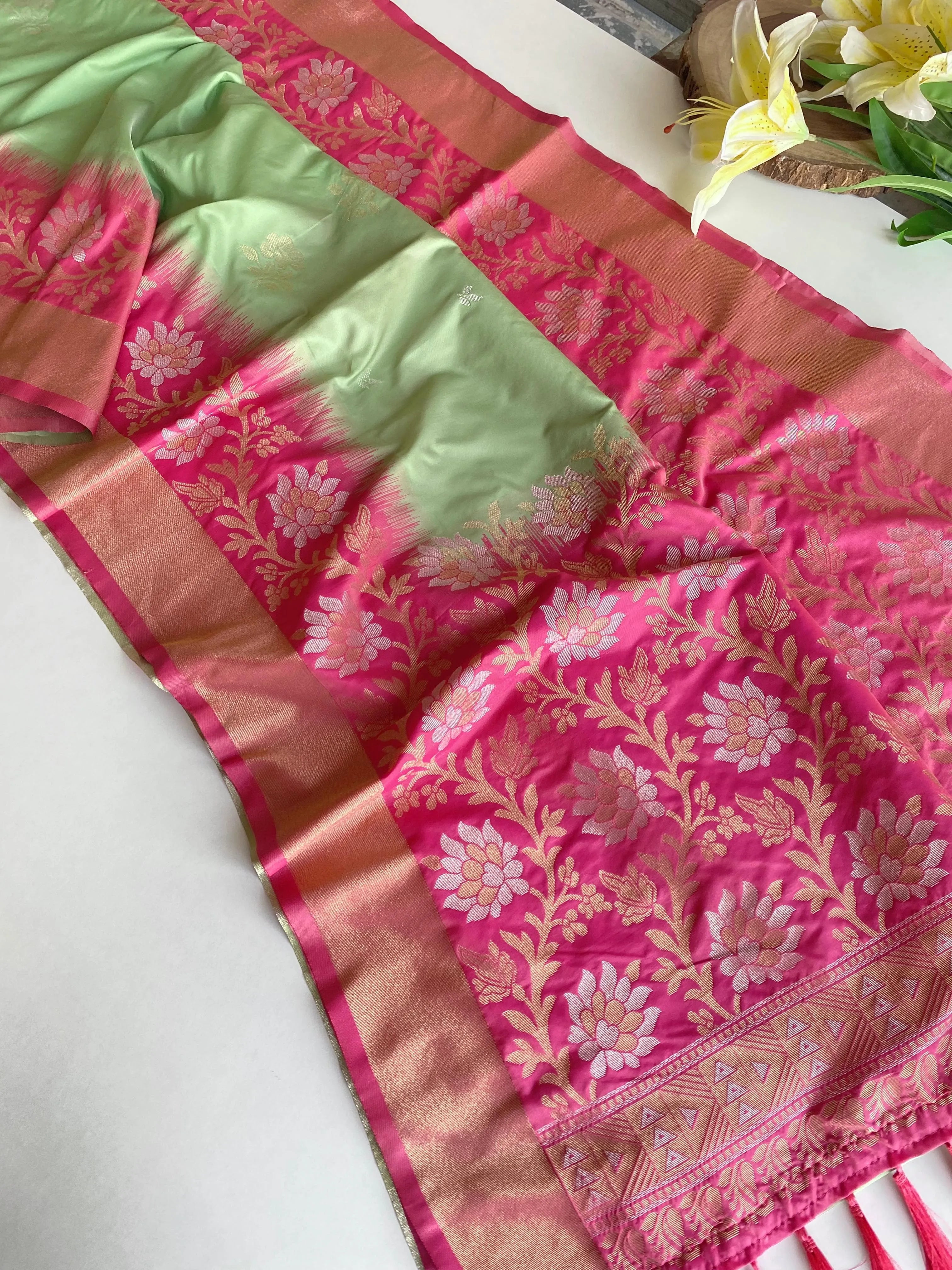 Dual Tone Contrast Pallu Designer Saree