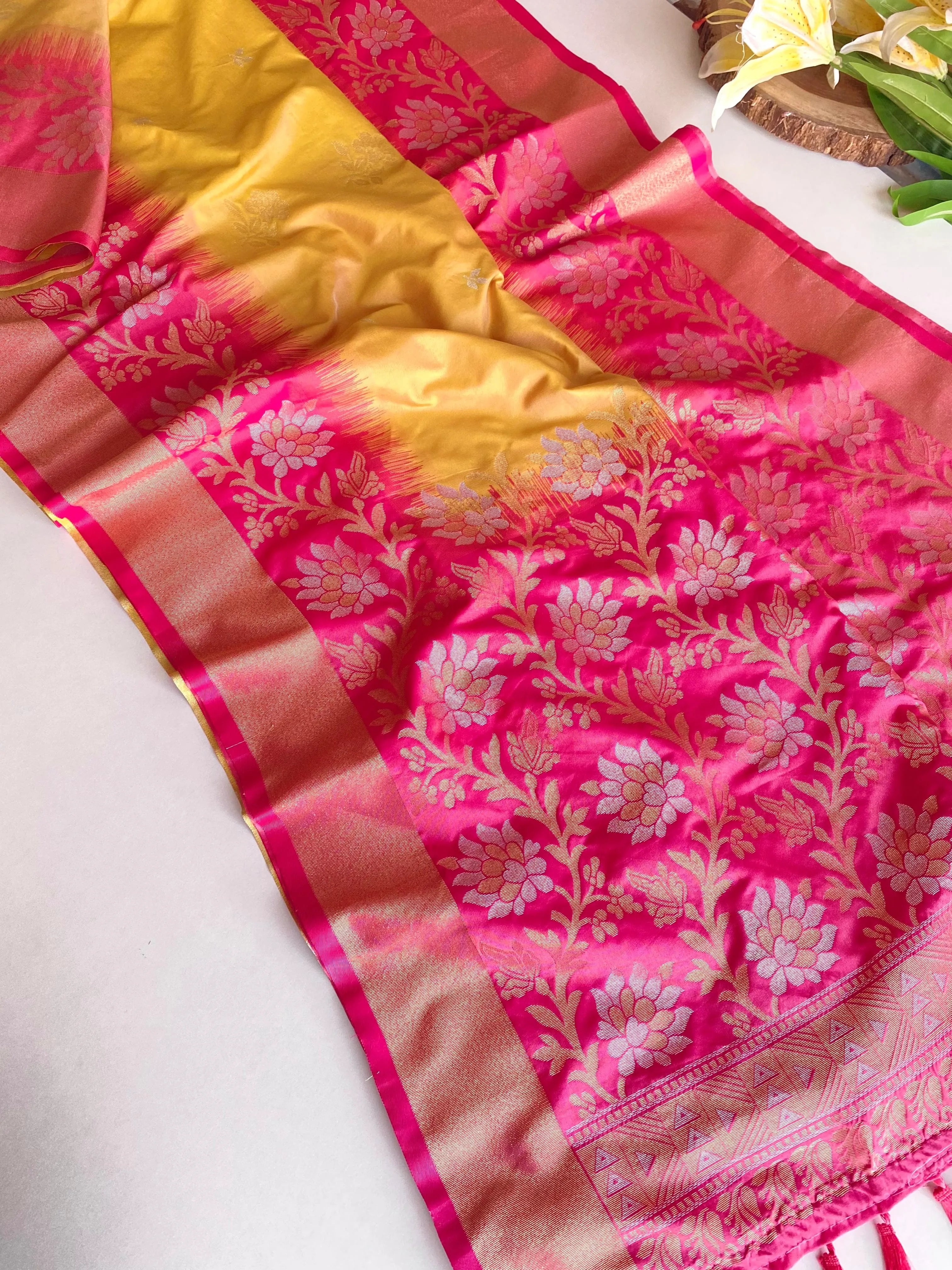 Dual Tone Contrast Pallu Designer Saree
